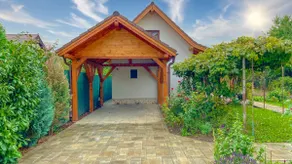 Vilux with indoor private parking - Image 2