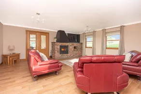 Countryside stay with Sunroom at The Stables - Image 2
