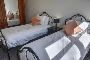 Stylish Family Friendly Escape - Image 4