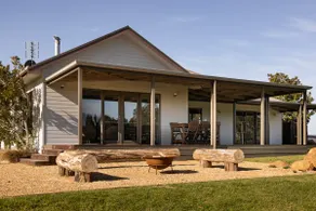Escape w the Whole Clan @ Carrajung Estate - Image 4