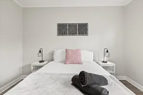Modern 3BR Home w/ Huge Backyard | LCP Collection - Image 5