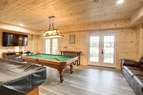 Luca's Lake House•Beach Access•Hot Tub•Fire Pit• - Image 4