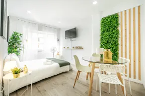 AMA Apt 16 min to Downtown Lisbon by train (4 pax) - Image 5