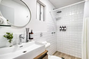 Sunny Coast Room | Near the Beach+Pool - Image 5