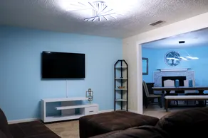 Spacious 3BR Home | Peaceful Stay Near I-4 - Image 3