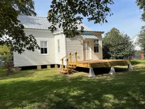 Historic District Greek Revival - Image 5