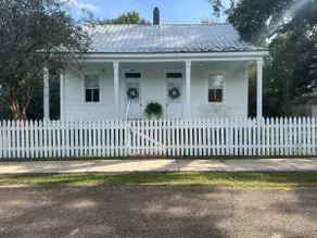 Historic District Greek Revival - Image 2