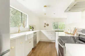 Stylish Sonoma Oasis + Hot Tub - Near Wineries - Image 3