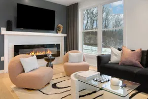 Hilltop- Luxury Home with views and a dog run - Image 4