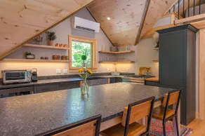 Barn Loft Apartment - Image 3