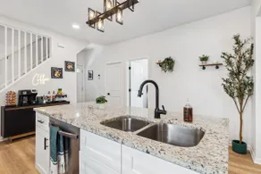 Believeland Bungalow-Bball Hoop/Office/5 min to DT - Image 3