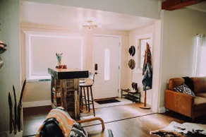 Saint Charles Place - Image 4