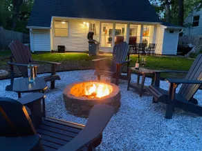 Walk to Metro, Dining, Shops|25 Min to DC|4BR&Yard - Image 2