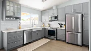 3BD/2BA - Saltwater Pool / Hot Tub / Billiards - Image 3