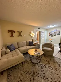 Clarksville Getaway + Free Tesla Charging - Image 4