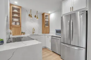 SnowPine Condo, King Bed, 2 Full Baths - Image 2