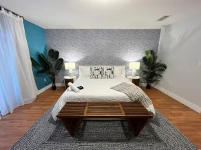 Pool & BBQ - 5BR/3 BTH - Miami Vacation - Image 2