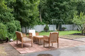 Delightful New England Townhome - Image 2