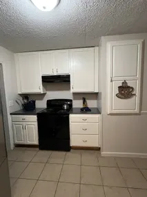 The Cozy Cottage - Image 2