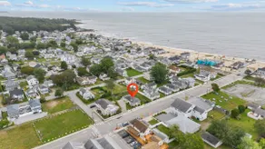 #35 - Beautiful 3 BR Beach Haven - Image 2