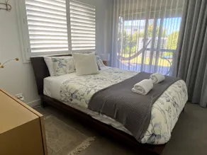 Lavish Home 4mins to the Beach Pet- Friendly House - Hosted by Canstay - Image 5