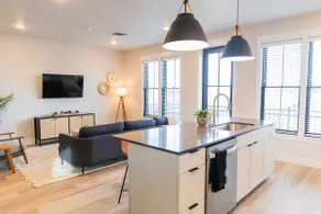 New Luxury Apartment in Billings - Image 4