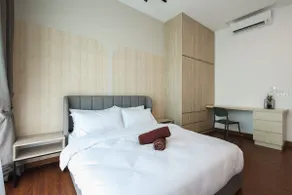 Luxe Suite w/balcony | 7pax | Sunway | Greenfield - Image 3