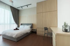 Luxe Suite w/balcony | 7pax | Sunway | Greenfield - Image 4