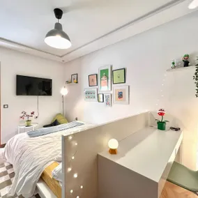 Super Luigi | Central Location | No Airbnb fees - Image 4