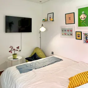 Super Luigi | Central Location | No Airbnb fees - Image 3