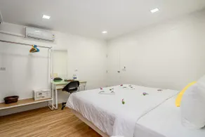 Three Bedroom Suite - Image 5