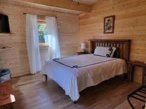 Fontana Lake - Bryson City -Blue Moon Cabin - Image 3