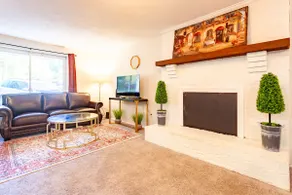 Serene home 9 mins from uptown! - Image 2