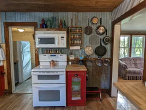 Little House in the Valley - Image 2