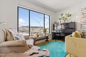 Two Bedroom Home Near the Freeway for Easy Access - Image 5