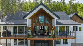 Luxury Lakeside Retreat w/ Panoramic Flathead View - Image 3