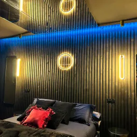 BLACK ROOM – Luxury Suite 50 Shades of Grey - Image 5