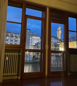 Ponte Vecchio Elegant Apartment - Image 5