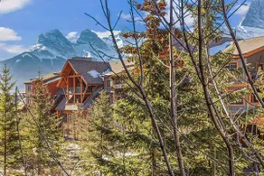 Chic Rocky Mountain 2BR with Hot tub and Pool - Image 3