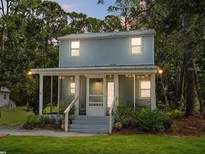 The Saltbox - House near Bay - Image 5