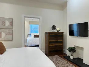 Beautifully Restored New Orleans 5BR w/ Parking! - Image 3