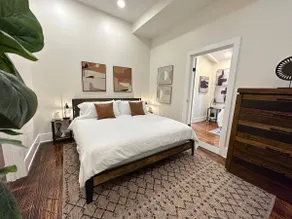 Beautifully Restored New Orleans 5BR w/ Parking! - Image 4