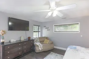 Private Cedar Hideaway - Image 4