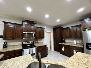 Golden Sanctuary/ Spacious 3 bed, 2 baths - Image 4