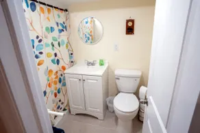 Clean basement, walk to all in downtown Seaford - Image 3