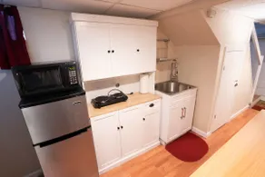 Clean basement, walk to all in downtown Seaford - Image 5