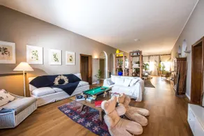[Luxury Apartment] in Villa with Pool and centuries-old park - Image 4