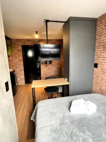 New York Studio near UEM/downtown with A/C - Image 5
