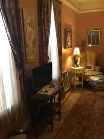 1st Floor Cozy flat and beautiful gardens - Image 5