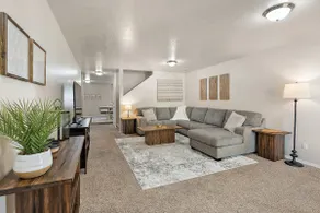 *Volleyball / Badminton Net~100Mbps~3 TVs~2600ft²* - Image 4